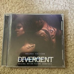 Divergent soundtrack